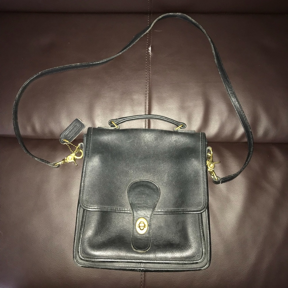 Crossbody hand bag